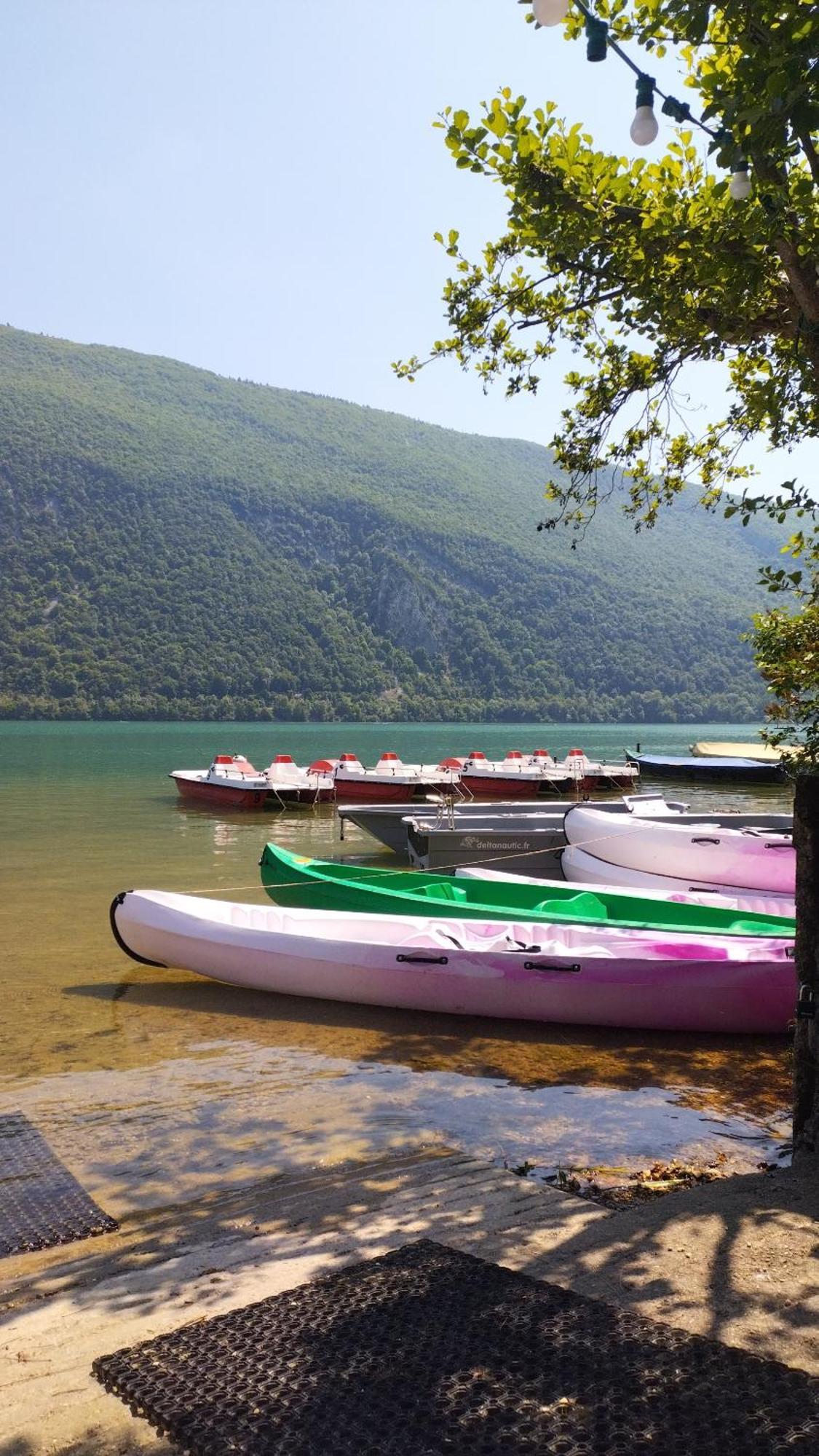 Camping Le Hameau Des Pecheurs Hotell Novalaise Rum bild