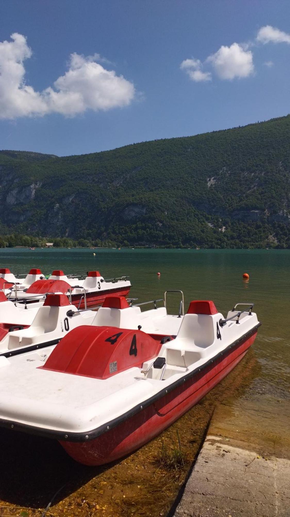 Camping Le Hameau Des Pecheurs Hotell Novalaise Exteriör bild
