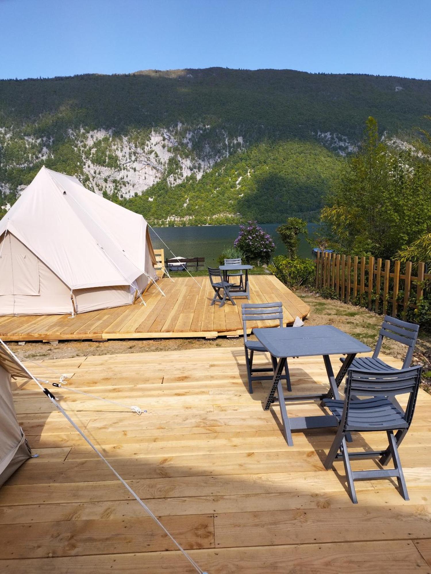 Camping Le Hameau Des Pecheurs Hotell Novalaise Exteriör bild