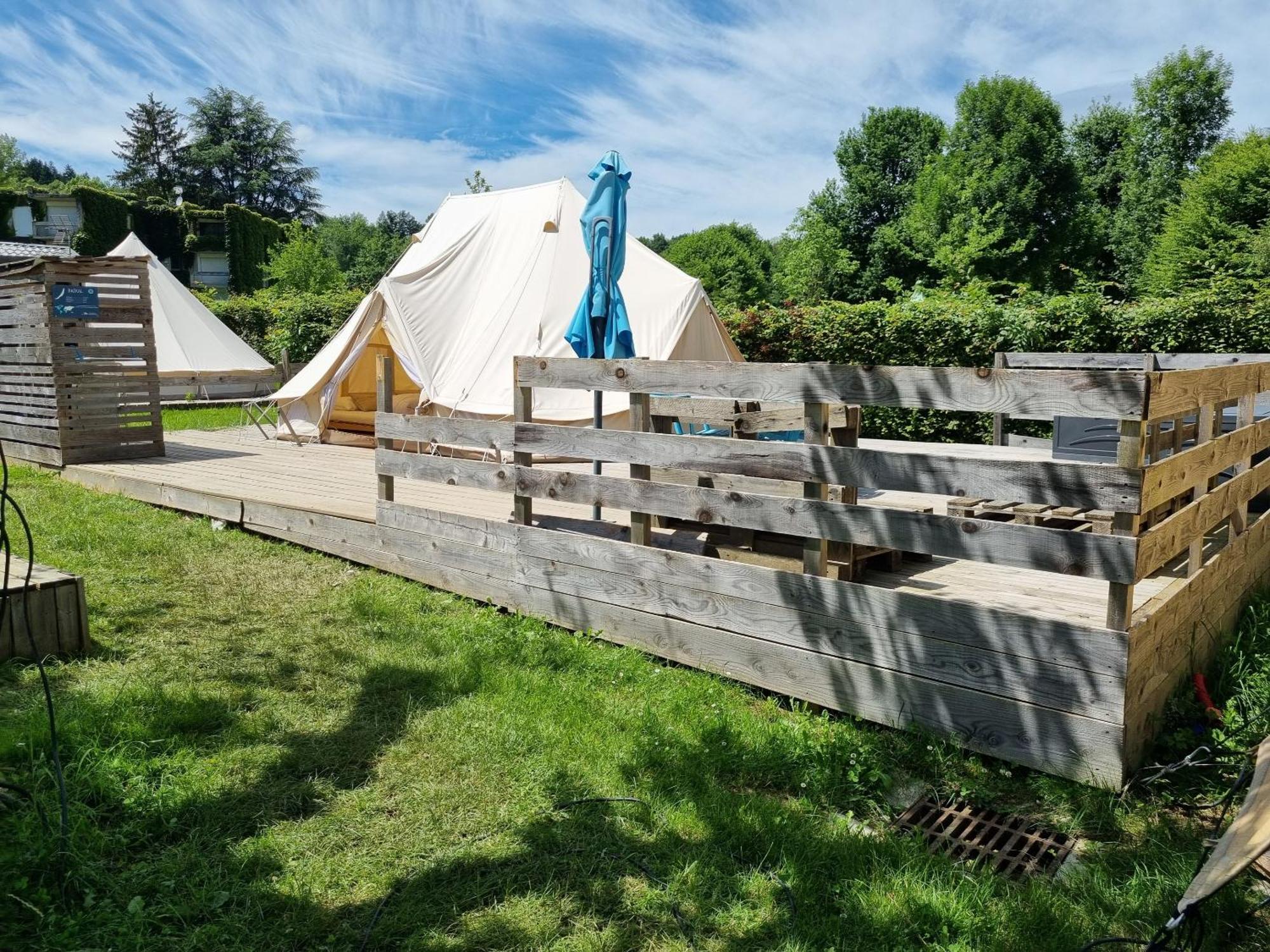 Camping Le Hameau Des Pecheurs Hotell Novalaise Rum bild