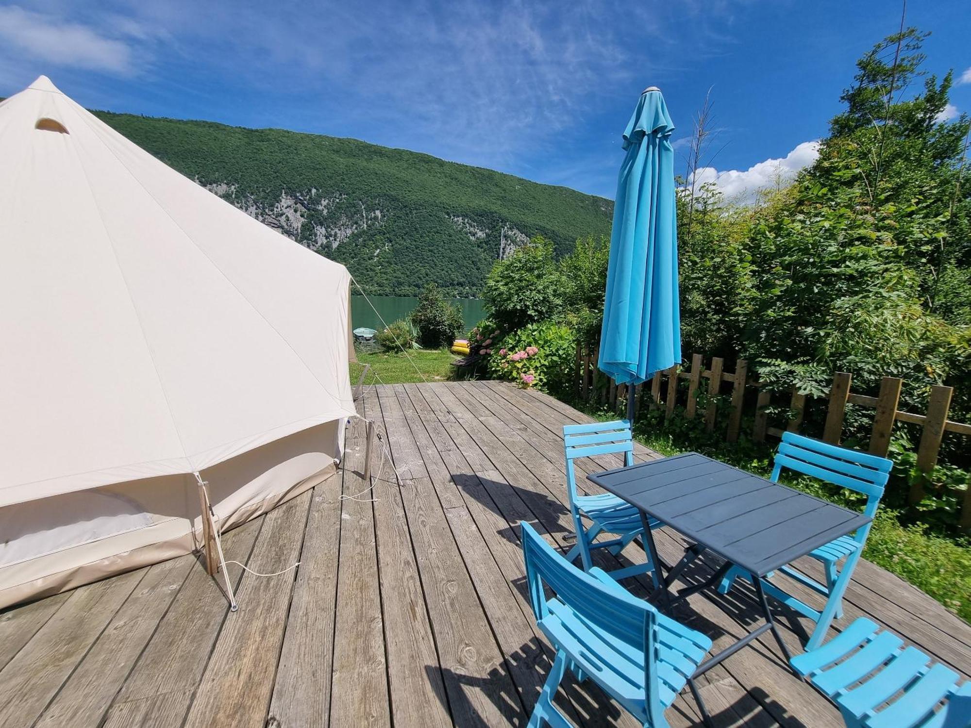 Camping Le Hameau Des Pecheurs Hotell Novalaise Rum bild