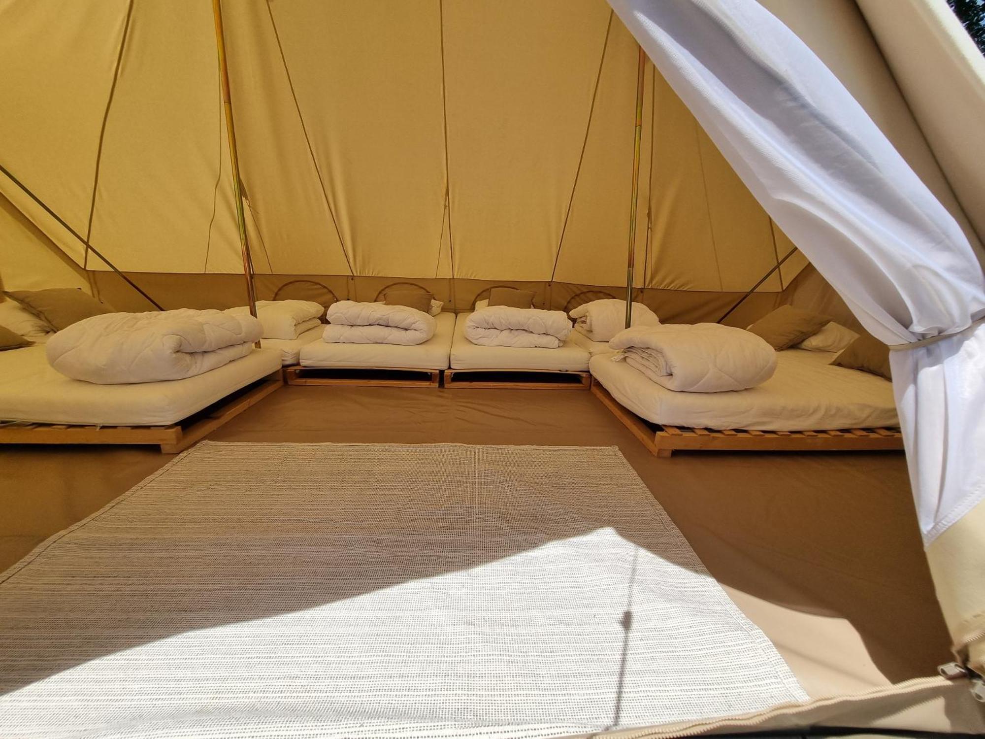 Camping Le Hameau Des Pecheurs Hotell Novalaise Rum bild